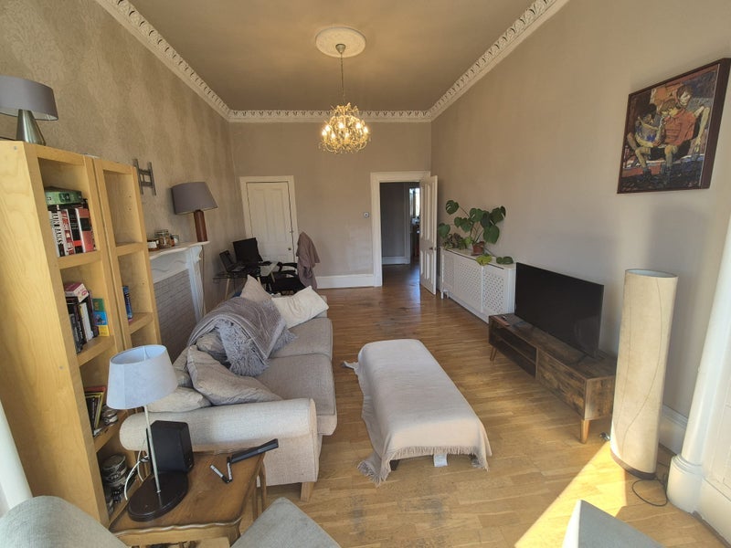Room Onslow Drive in Glasgow