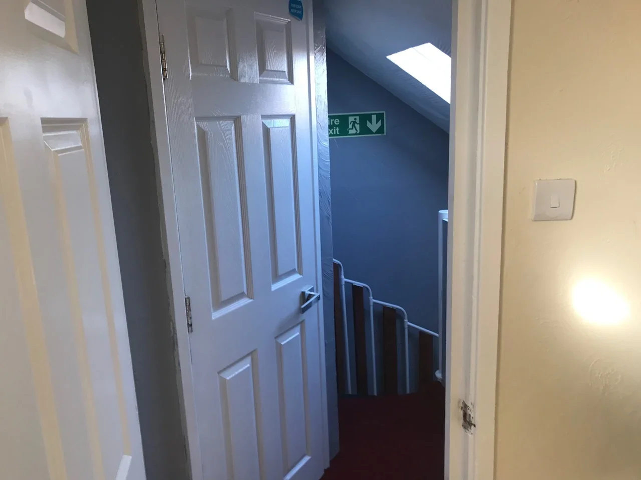 Room Lindisfarne Road in Greater London