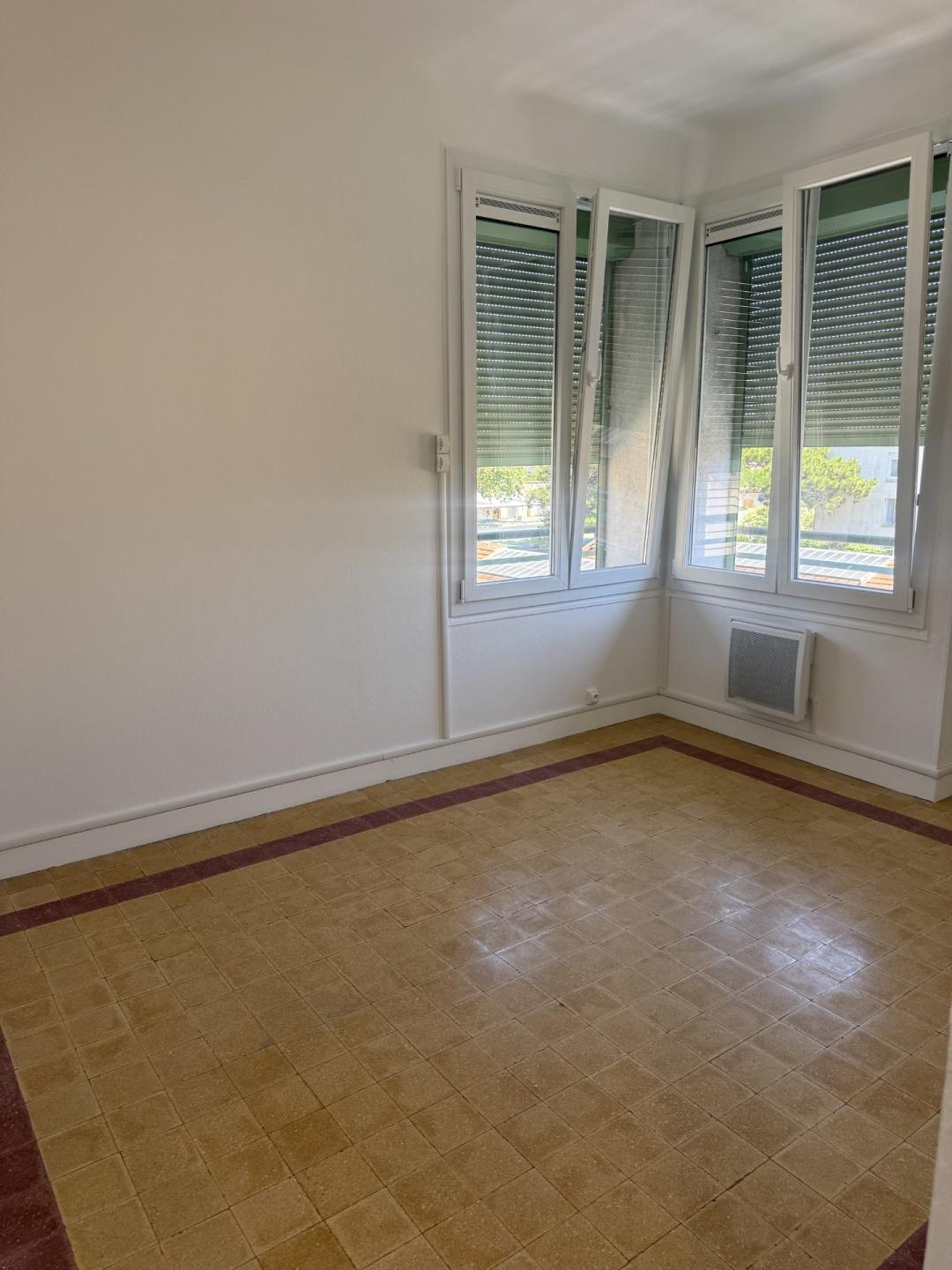 Flat Rue Cavaignac in Marseille