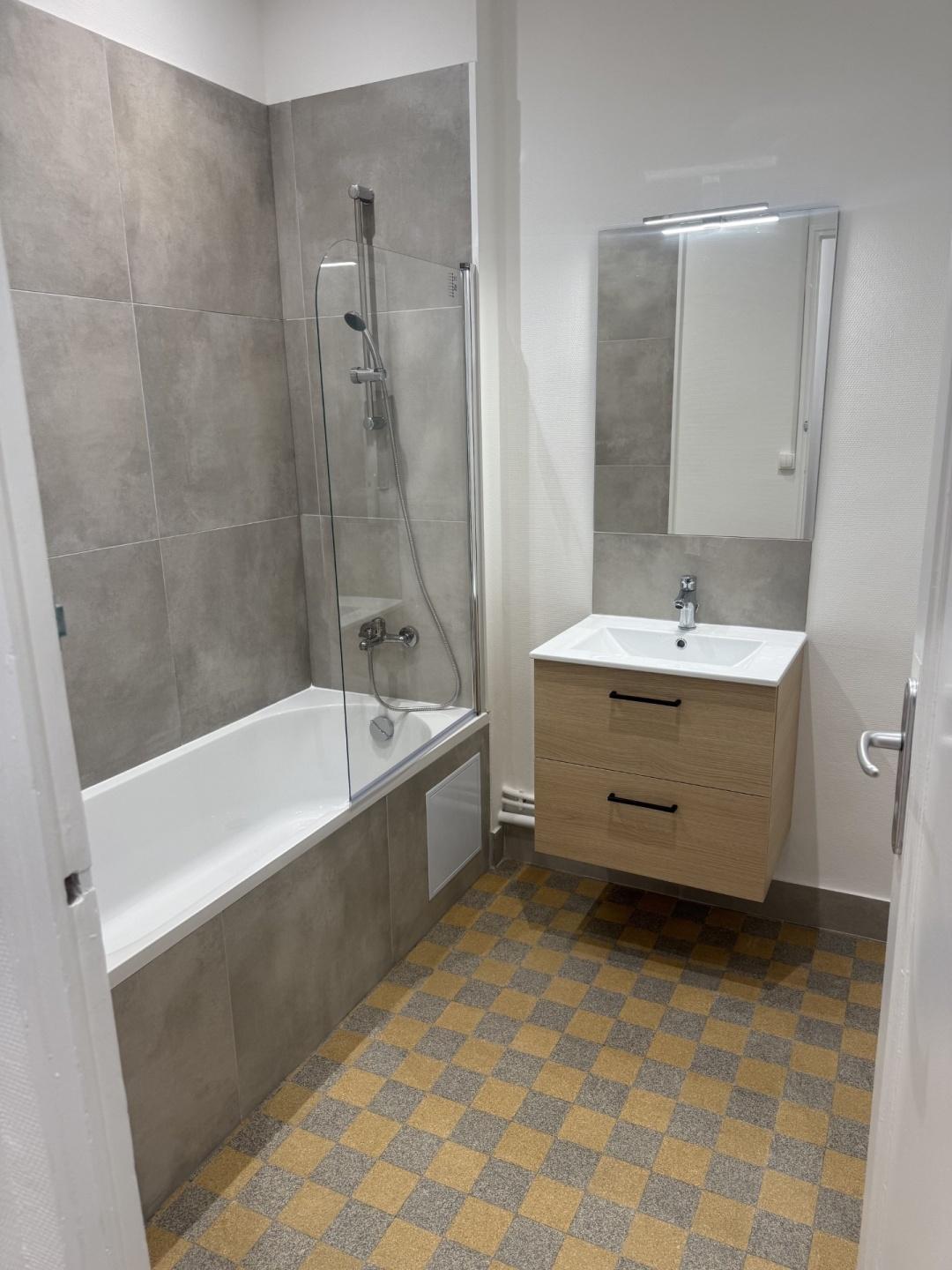 Flat Rue Cavaignac in Marseille