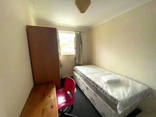 Room Ivy Avenue in Bath