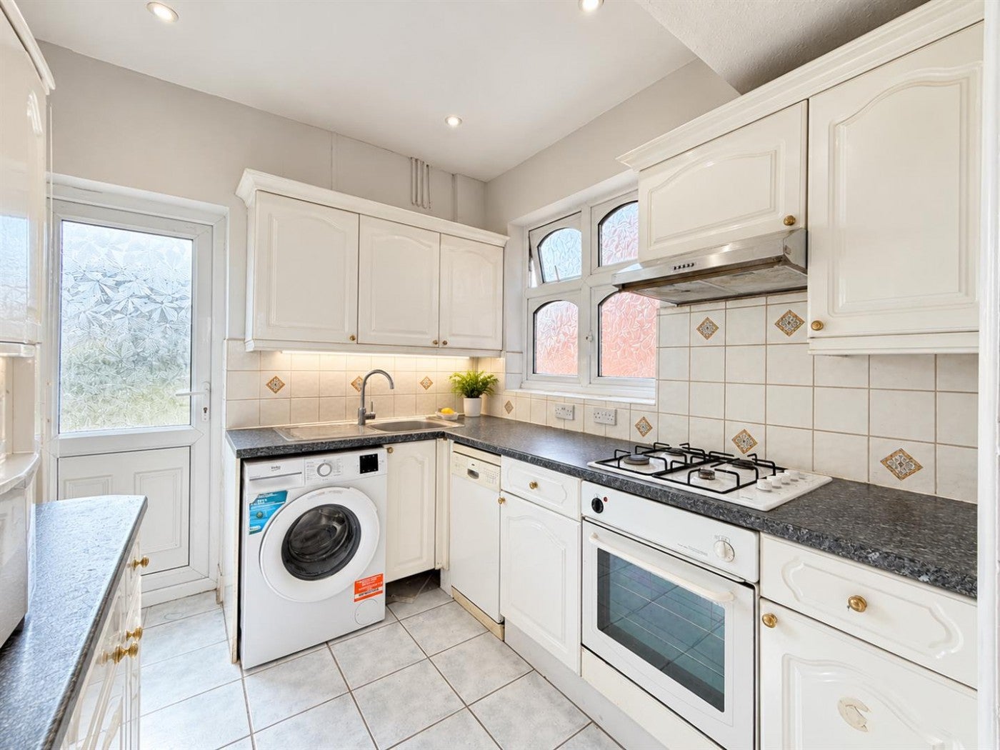 House Shelley Crescent in Greater London
