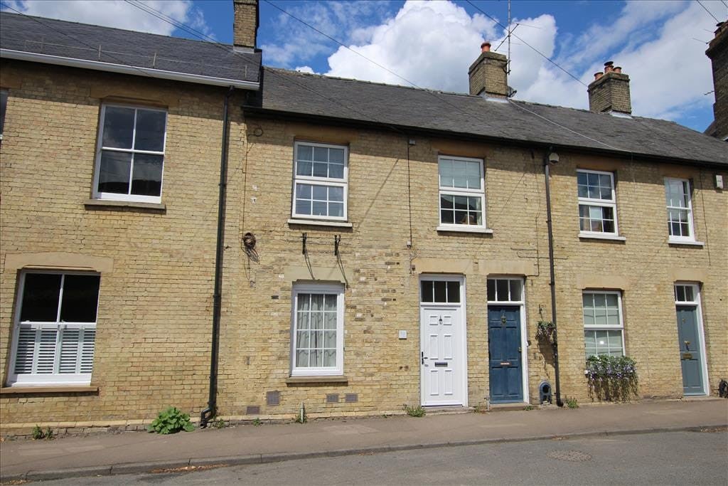 Flat High Street in North Hertfordshire