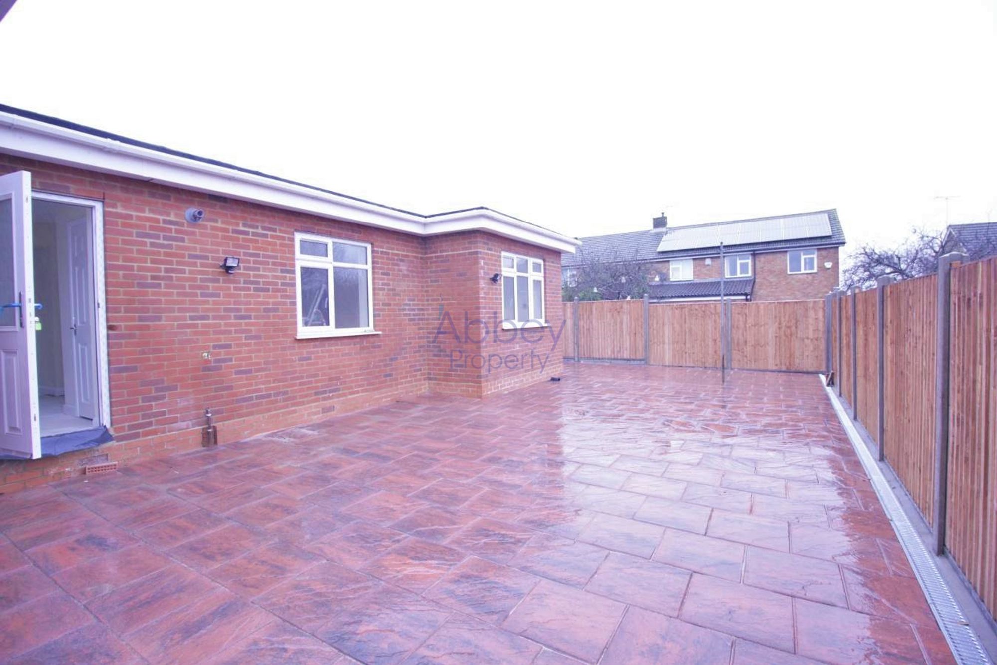 House Browning Road in Luton