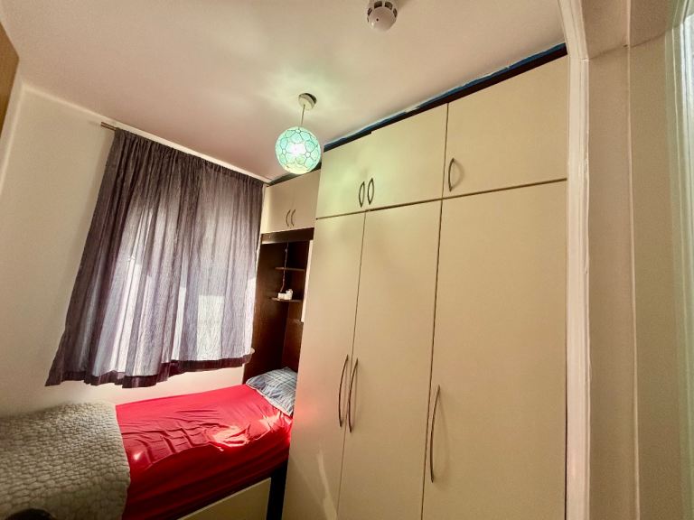 Room The Broadway in Greater London
