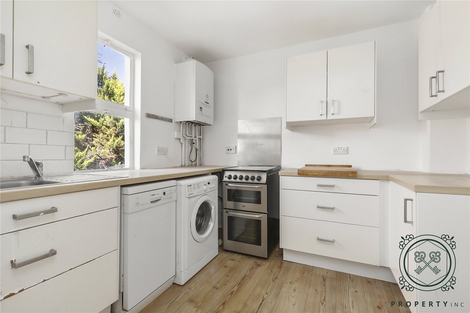 Flat Amhurst Park in Greater London