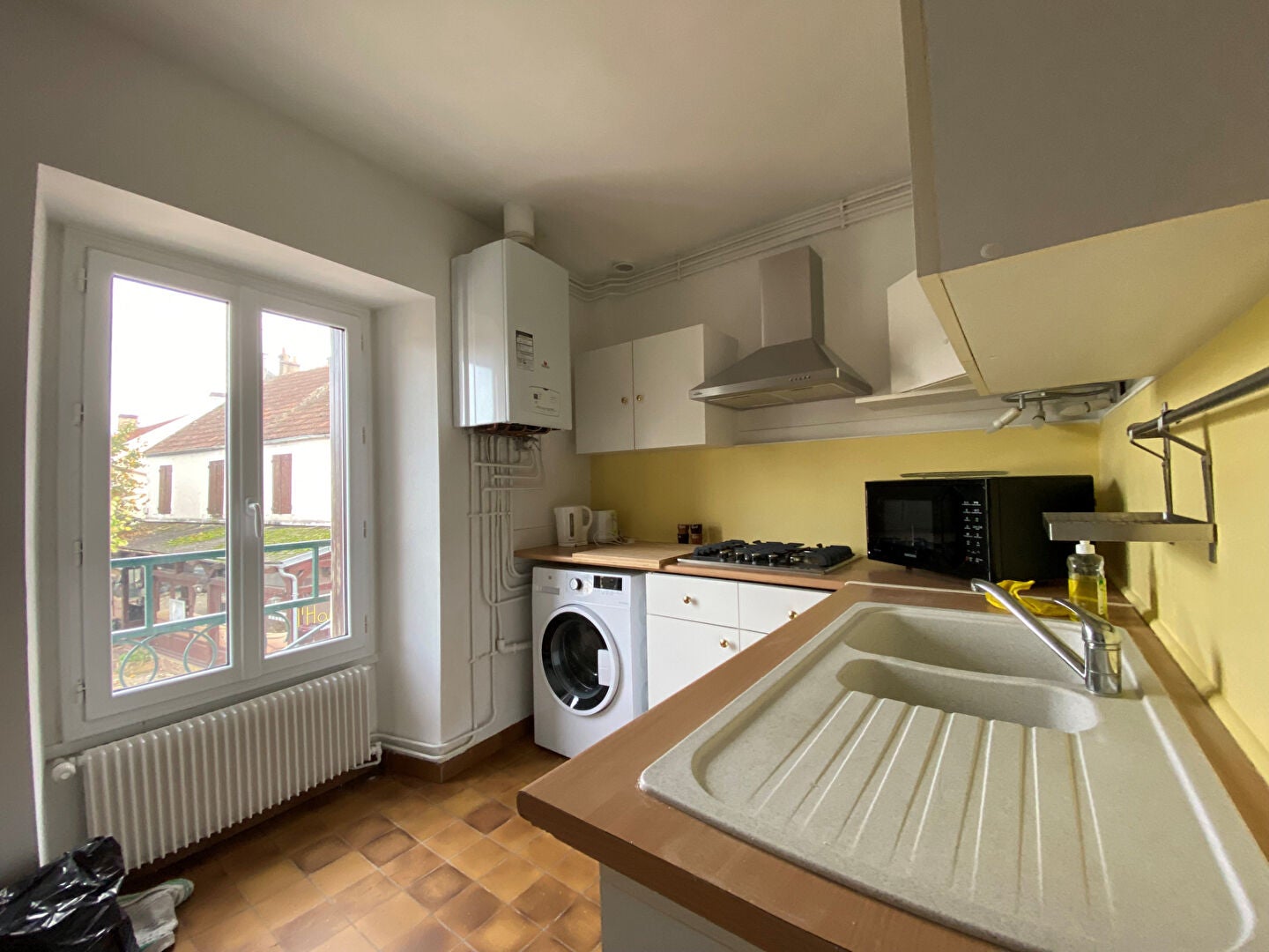 Flat Rue Raymond Berrurier in Rodon