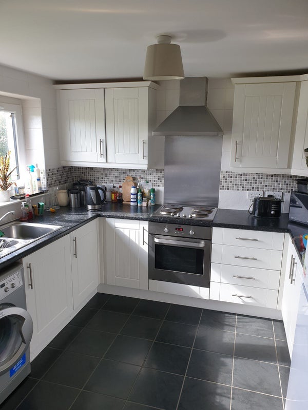 Flat Stenhouse Drive in City of Edinburgh