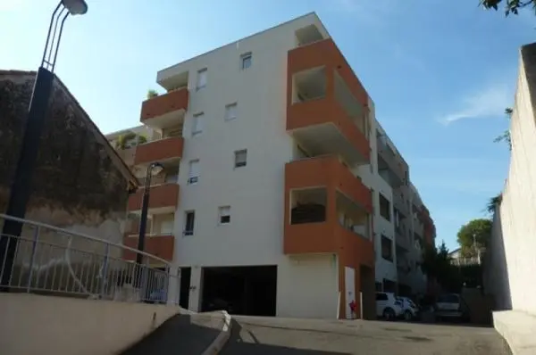 Appartement Avenue du Maréchal Juin à Nîmes