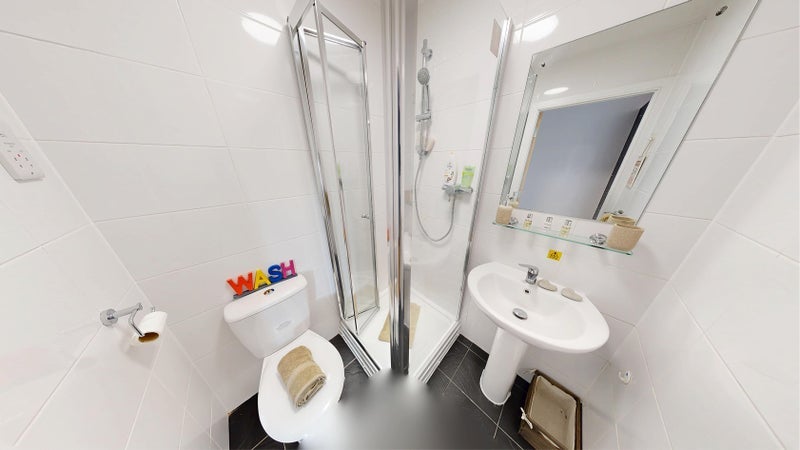 Room Seel Street in Liverpool