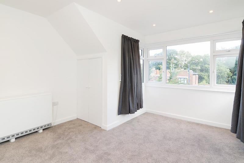 Flat Tankerton Road in Canterbury