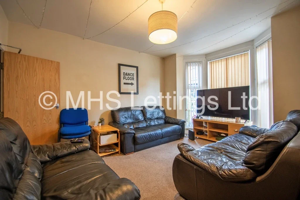 House Back Hessle View in Leeds