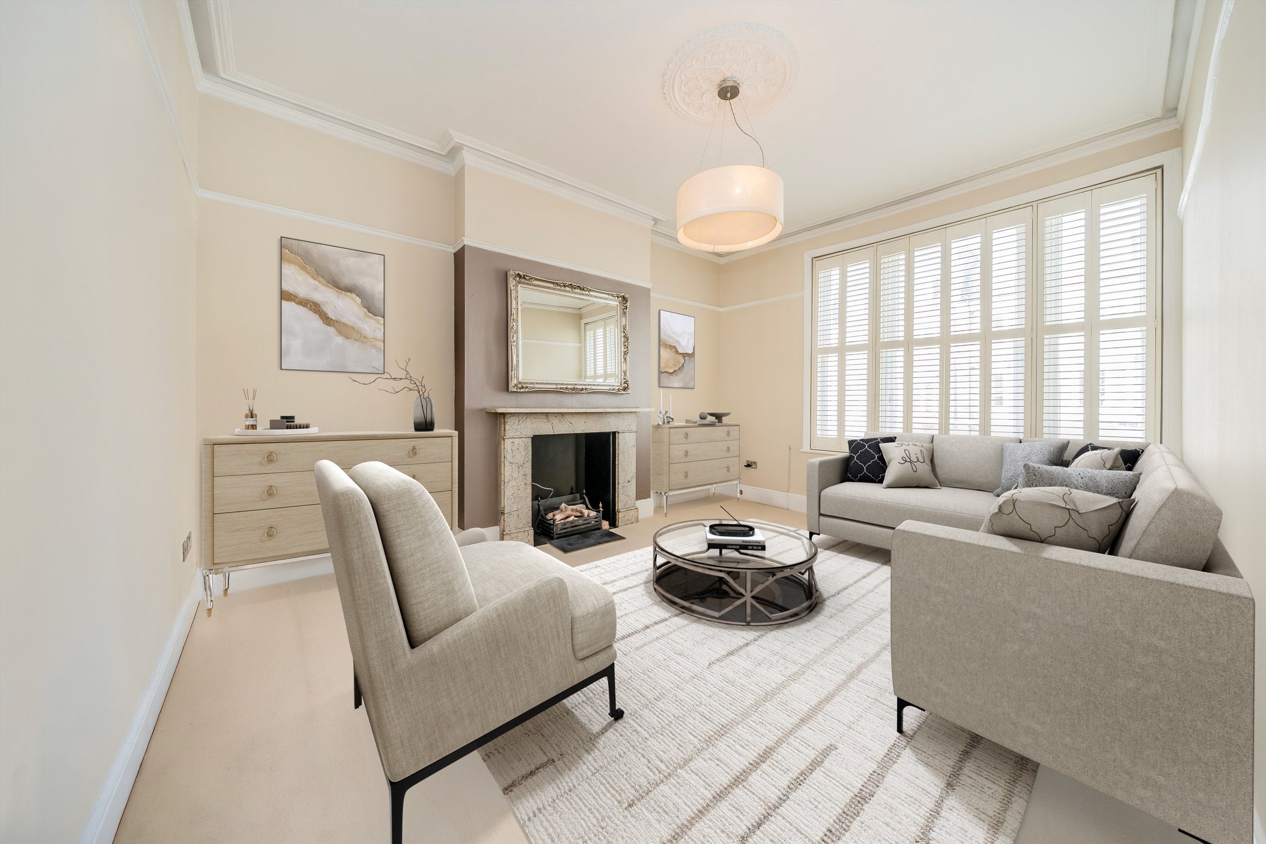 Flat Holland Road in Greater London