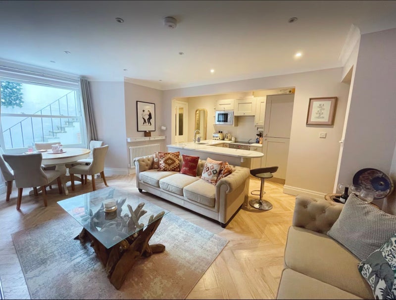Flat North End Road in Greater London