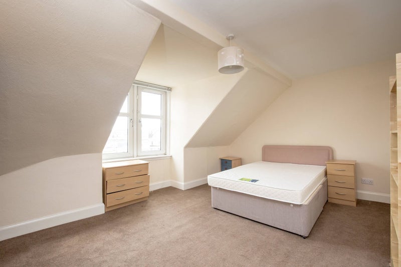 Flat Gilmore Place in City of Edinburgh
