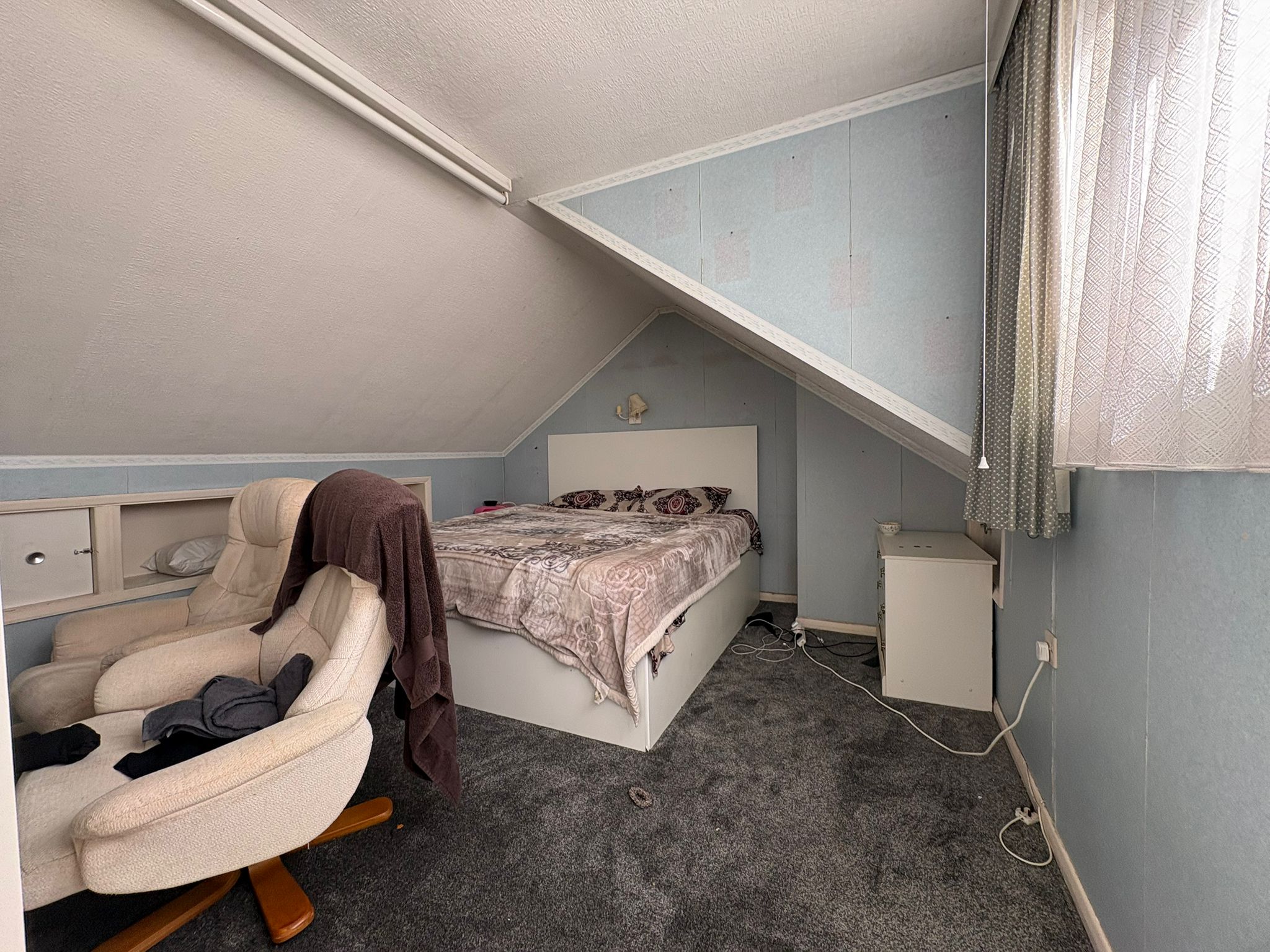 Flat Britannia Way in Borough of Spelthorne