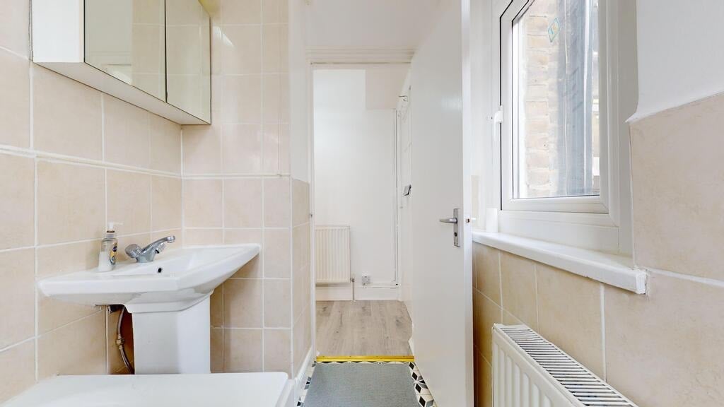 Flat Lisson Street in City of Westminster