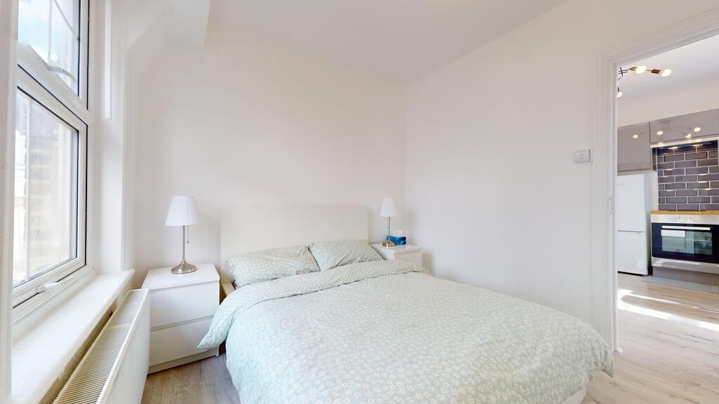 Flat Lisson Street in City of Westminster