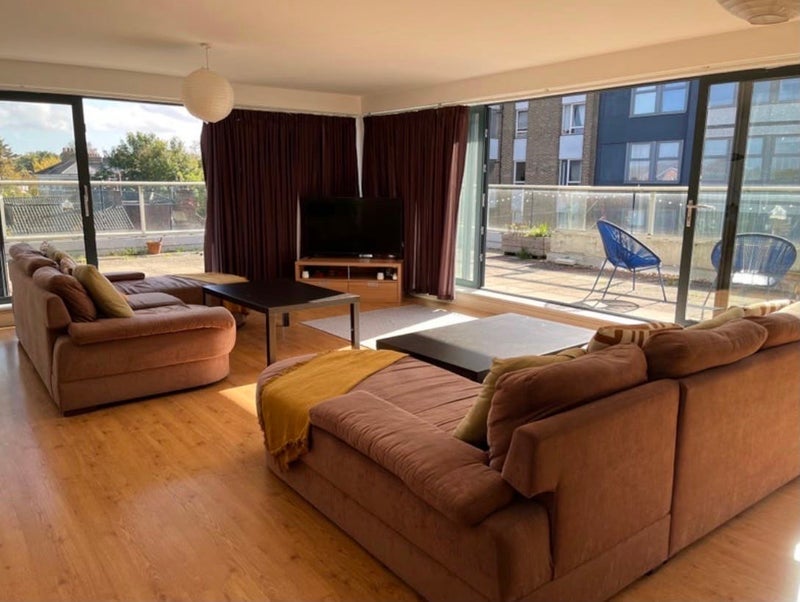 Room Streatham High Road in Greater London