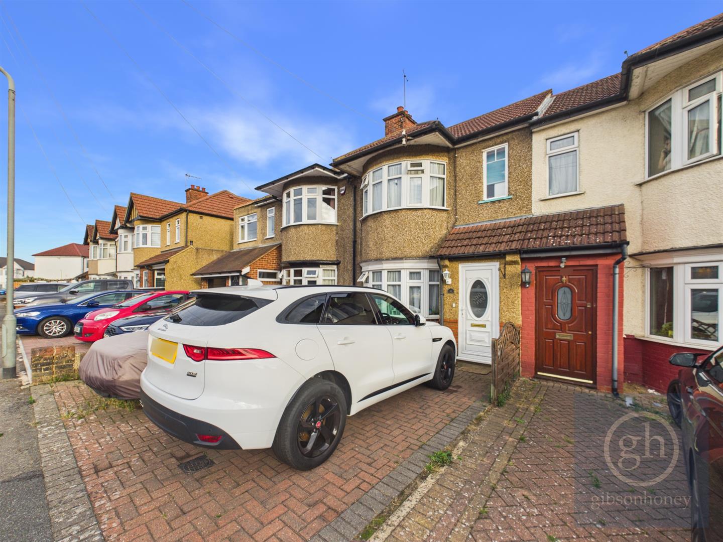 House Brixham Crescent in Greater London