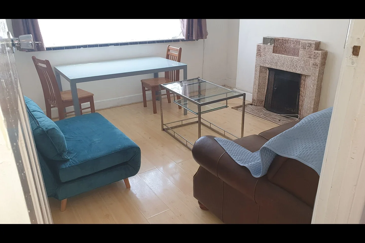Flat Tenbury Court in Greater London
