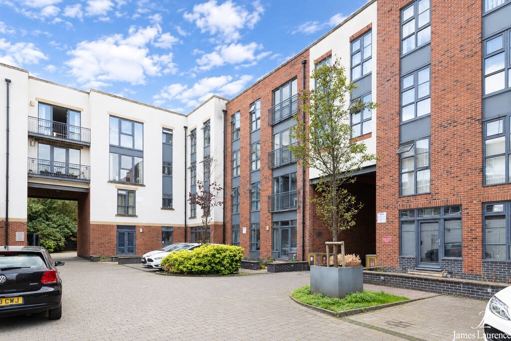 Flat Warstone Lane in Birmingham