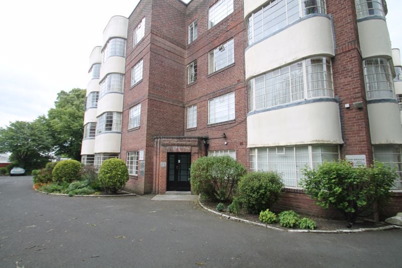 Flat Osborne Avenue in Newcastle upon Tyne