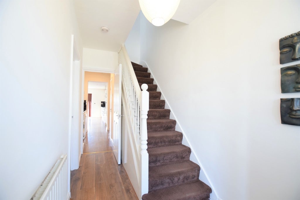 House Baron Gardens in Greater London