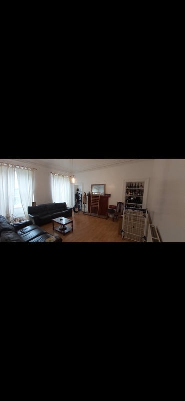 Room Buccleuch Street in Glasgow
