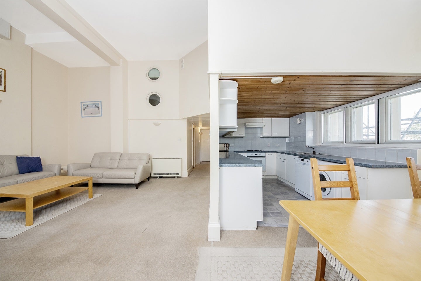 Flat Mason Street in Greater London