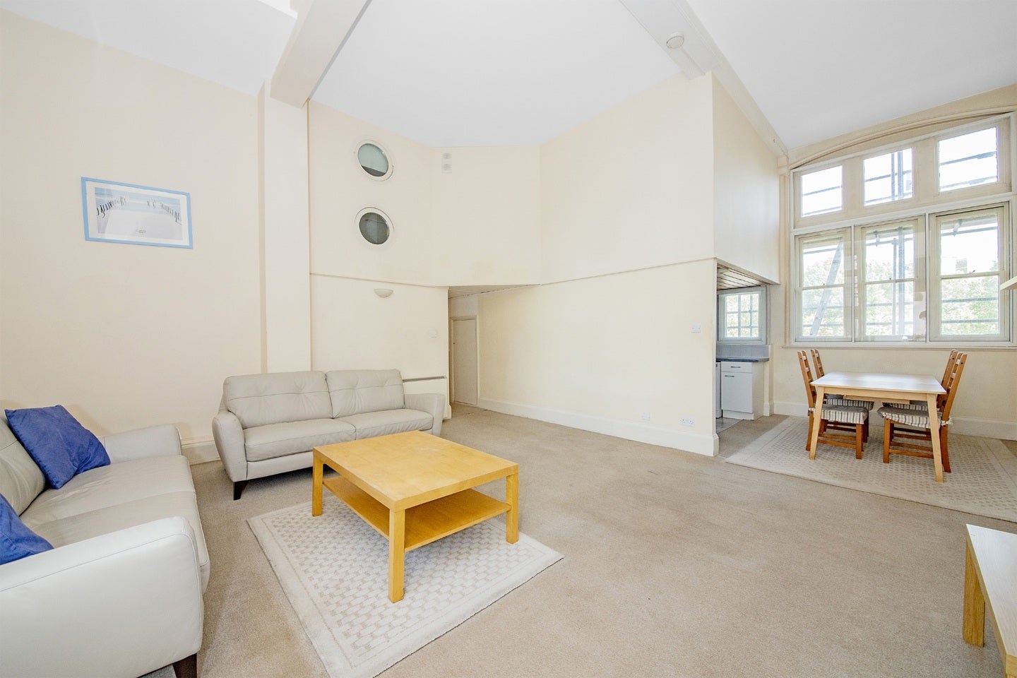 Flat Mason Street in Greater London