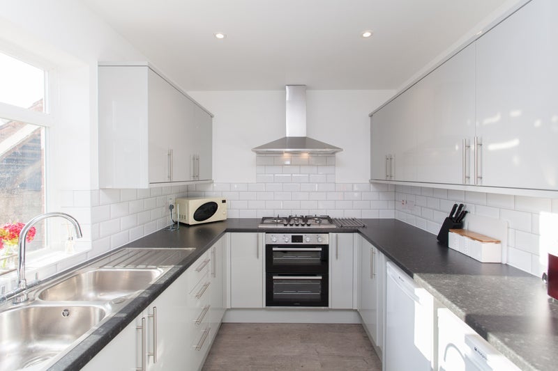 Room Dickens Road in Maidstone