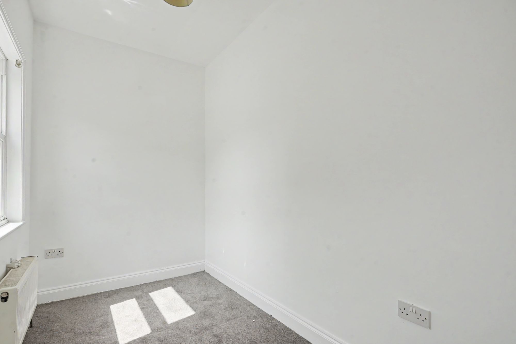 Flat Tovil Hill in Maidstone