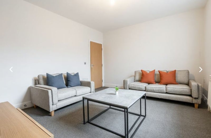 Room Malcolm Street in Newcastle upon Tyne