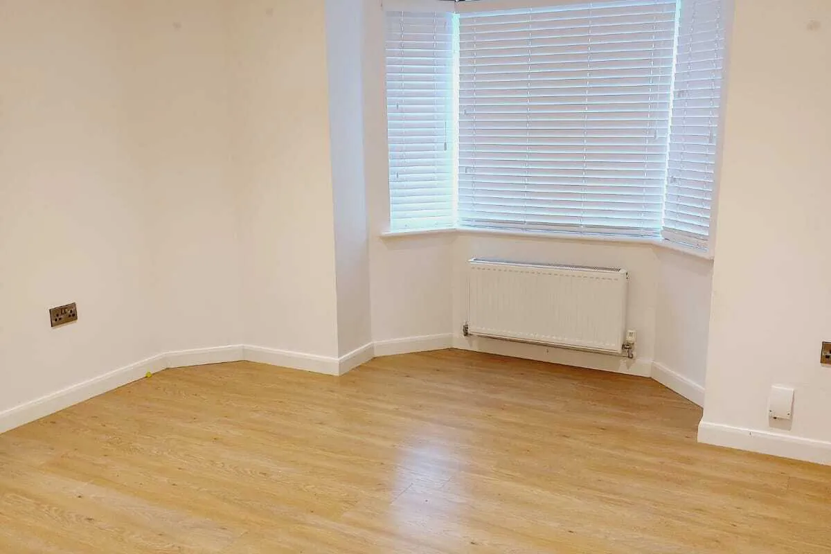 Flat Temple Street in Rugby