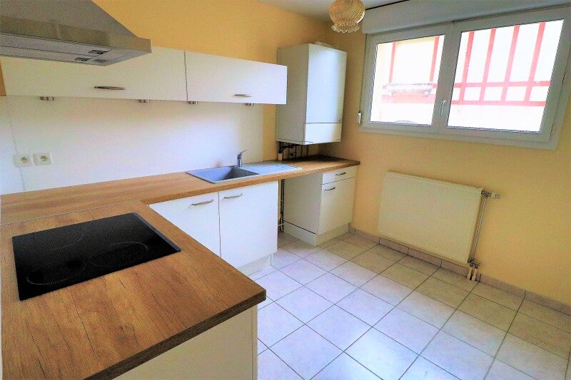 Flat Rue Docteur Bouquot in Troyes