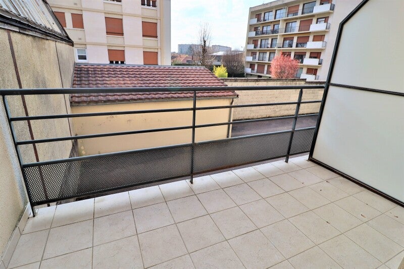 Flat Rue Docteur Bouquot in Troyes