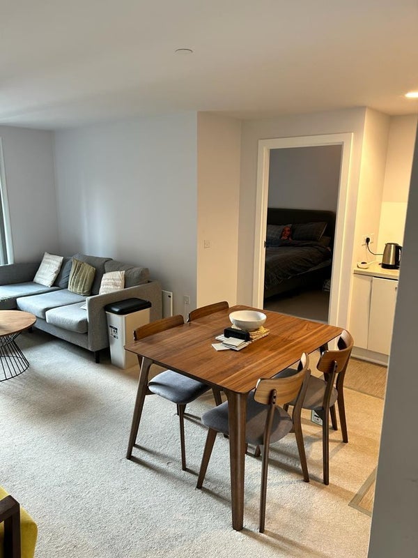 Room Ingram Row in Leeds