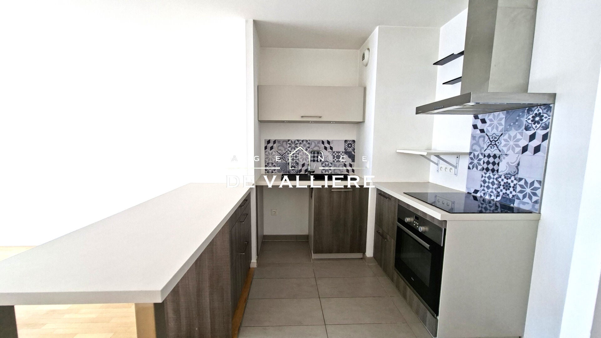 Flat Domaine des Hocquettes in Suresnes