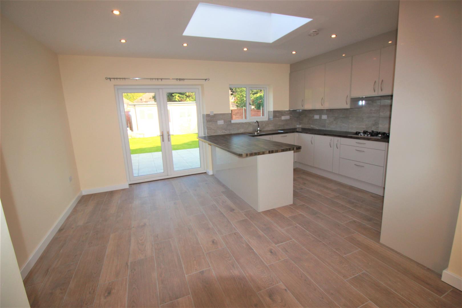 House Derwent Drive in Greater London