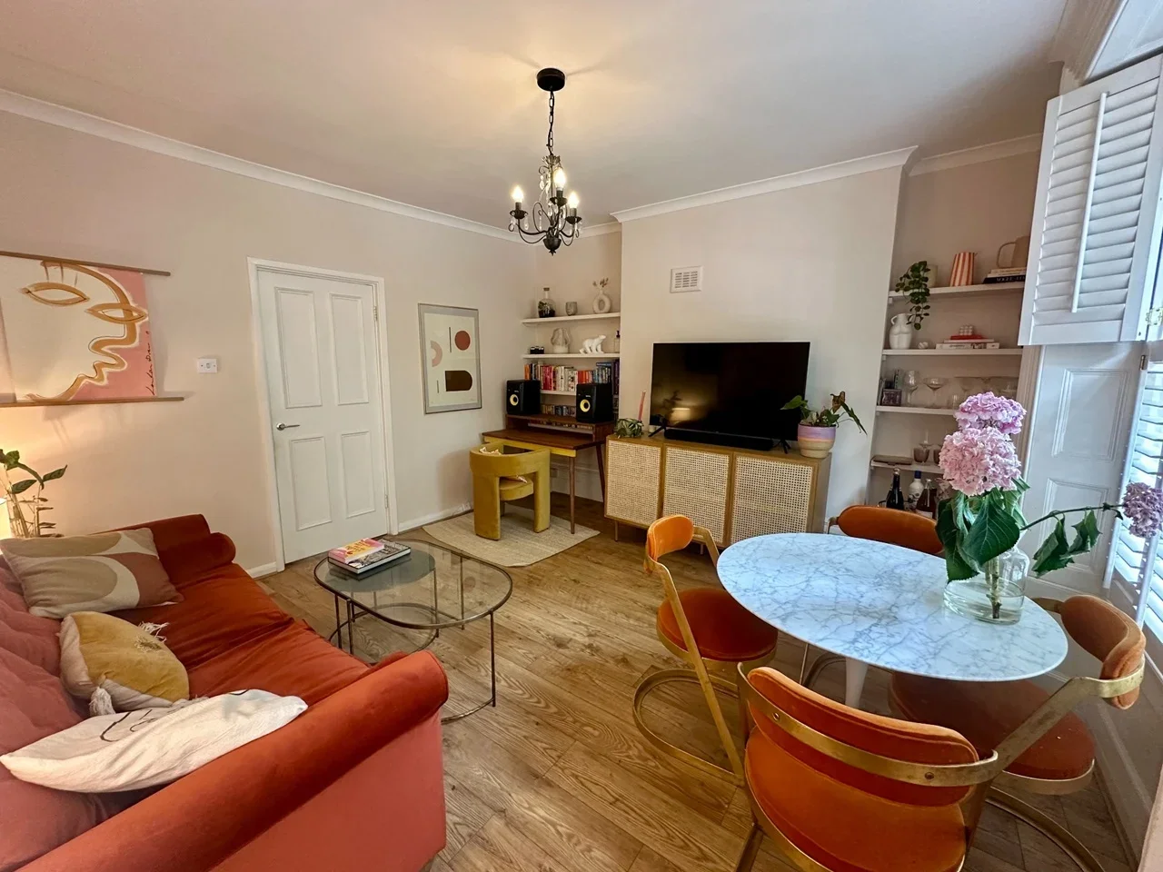 Flat Vassall Road in Greater London