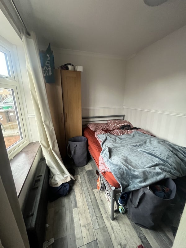 Room Corinth Road in Nottingham