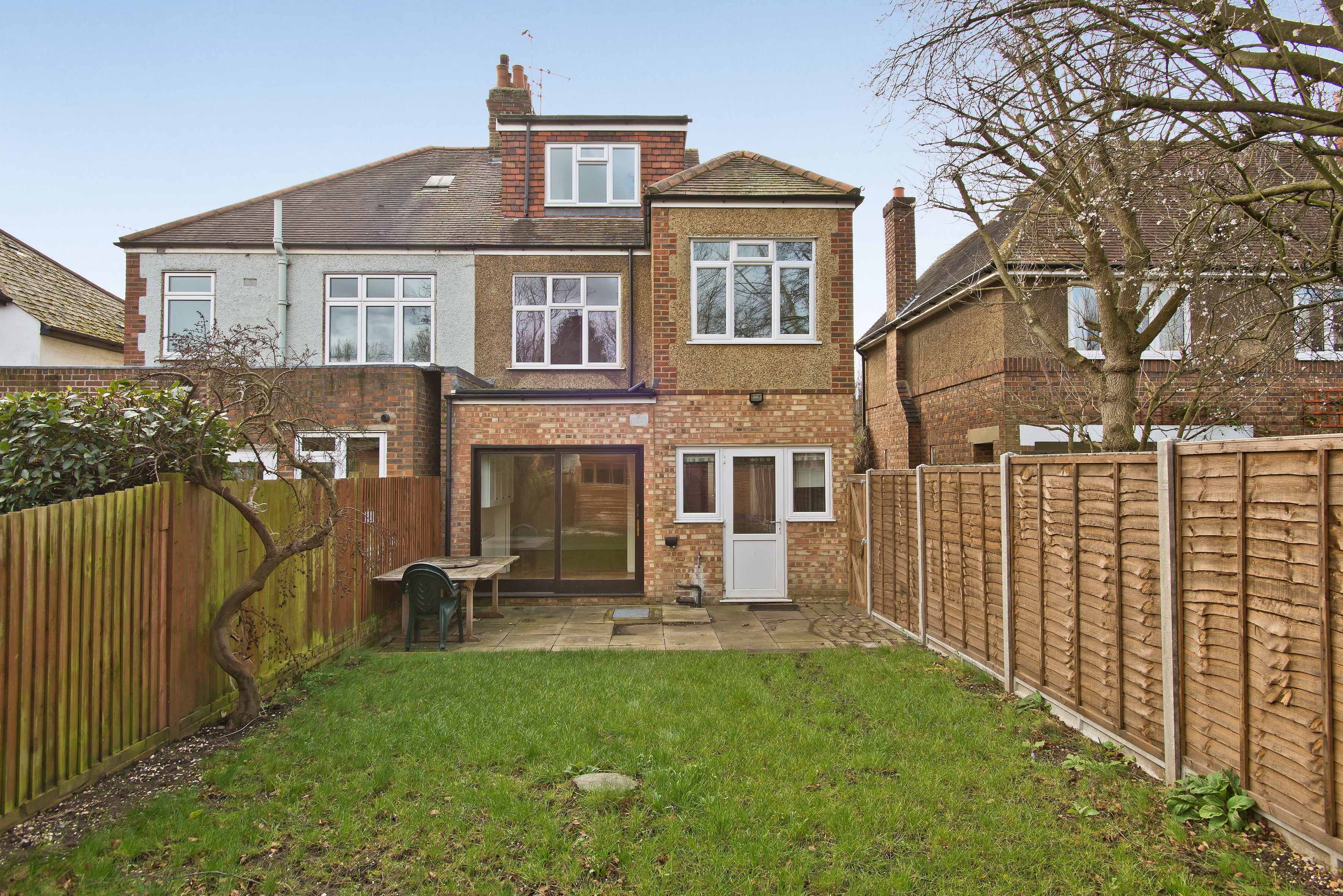 House Richmond Road in Greater London