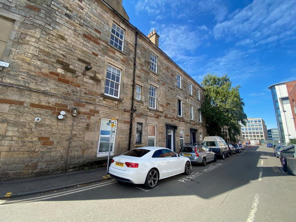 Flat New Mart Road in City of Edinburgh