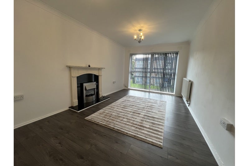 Flat Middleton Hall Road in Birmingham