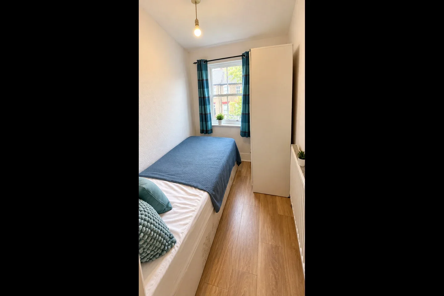 Room Village Way in Greater London