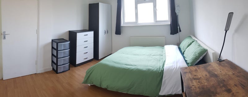 Room Pembury Road in Greater London