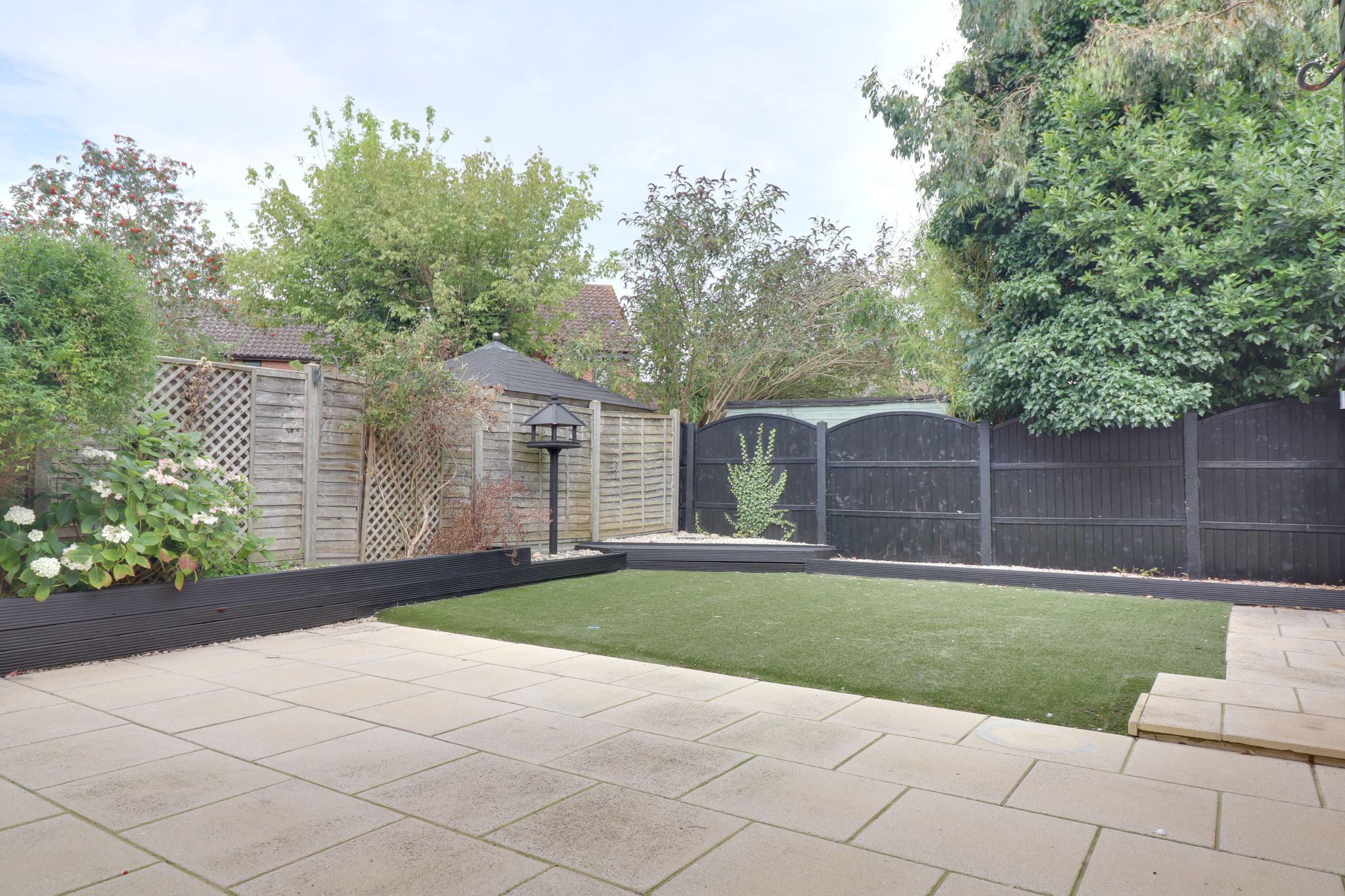 House Grosvenor Close in East Hertfordshire