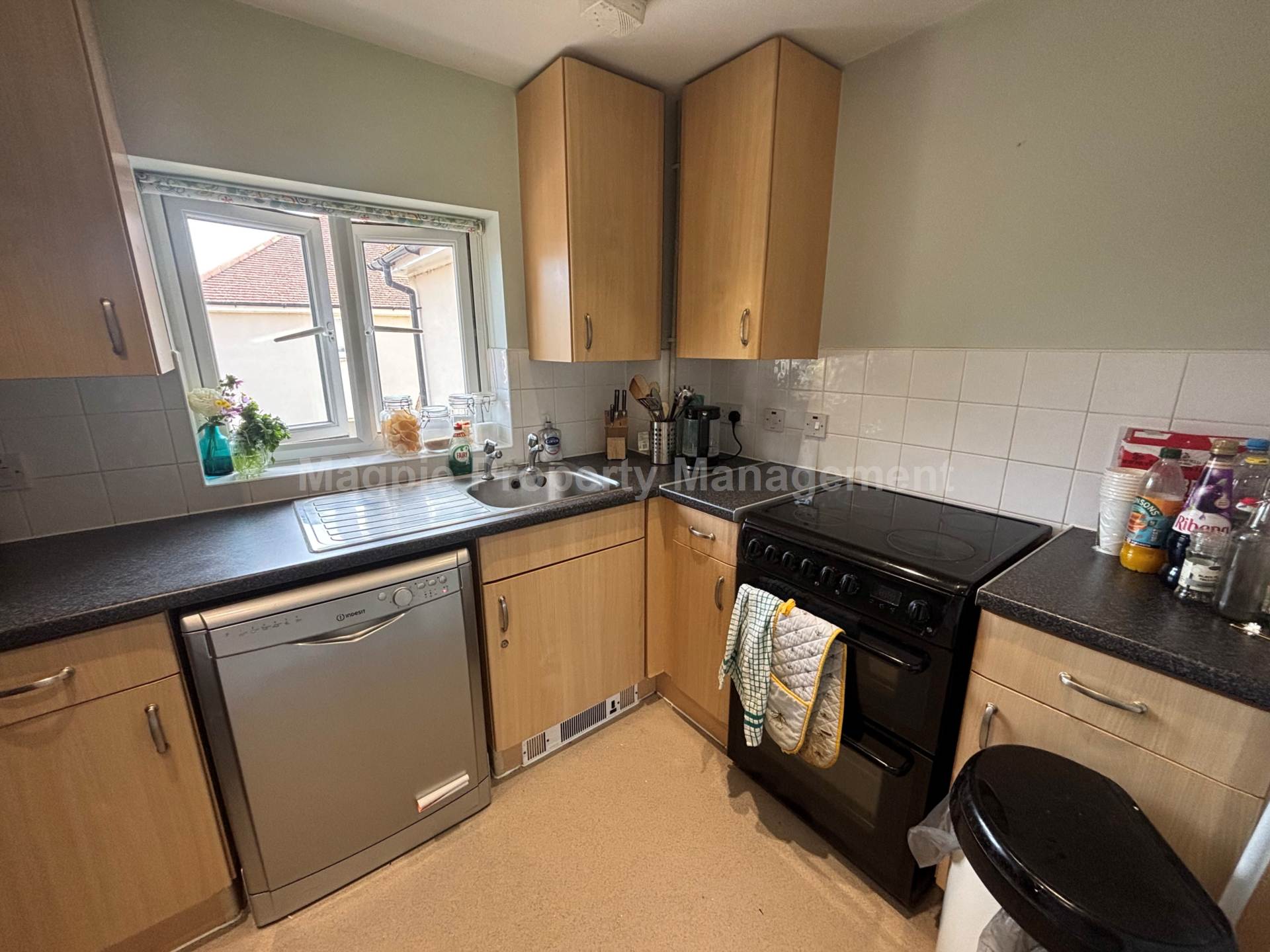 Flat Wood Ridge Crescent in Huntingdonshire