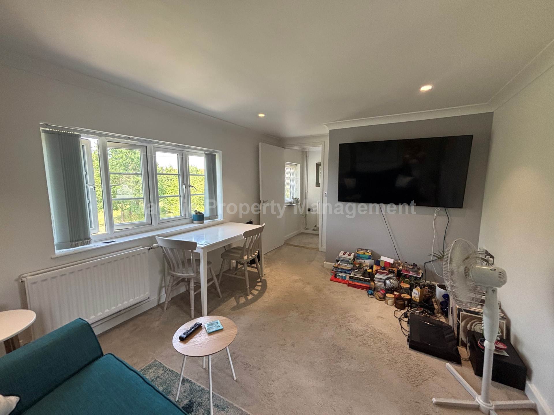 Flat Wood Ridge Crescent in Huntingdonshire